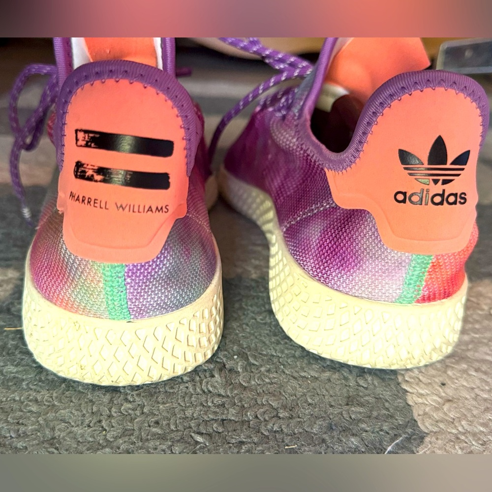 Mens size 9.5 Adidas Tennis HU Pharrell Williams Holi Tie Dye Sneakers